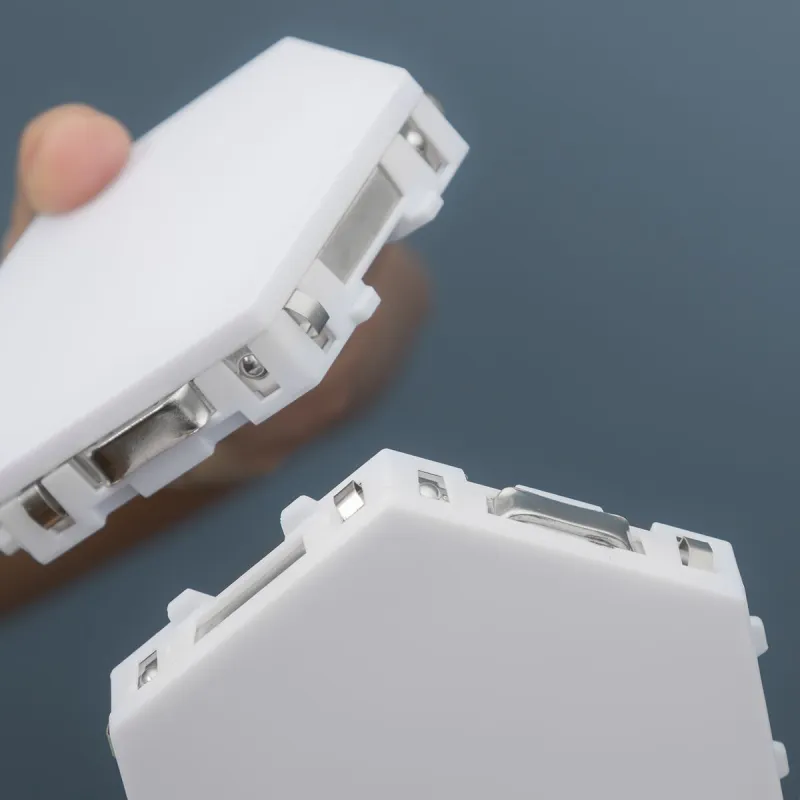 Modulinių magnetų i sensorinių šviesos diodų panelių rinkinys Tilight InnovaGoods (3 Vnt.)